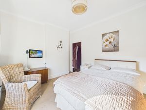 Photo 17- click for photo gallery